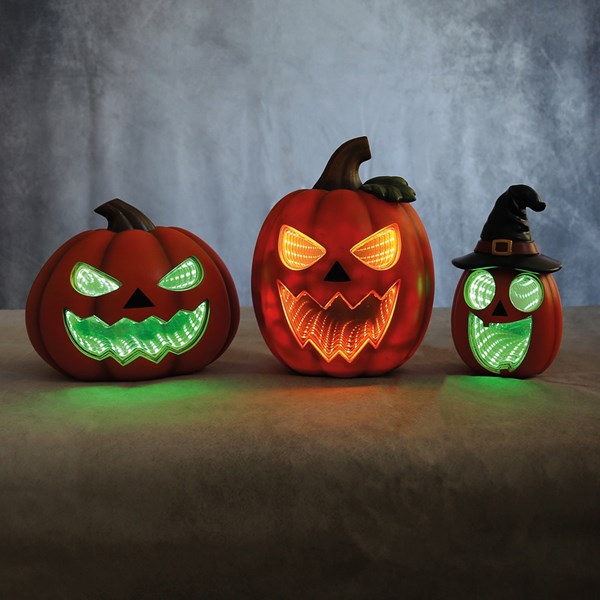 LED Pumpkin With Witches Hat 11x20cm LED Pumpkin With Witches Hat 11x20cm