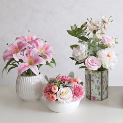 Floral Vase Display 30x48cm