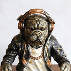 DJ Danny Dog 23x24cm DJ Danny Dog 23x24cm