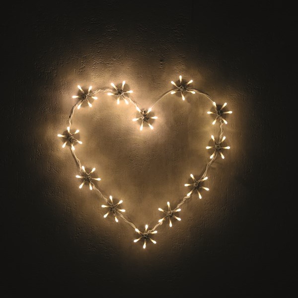 LED Warm White Heart 44cm (72 Lights) LED Warm White Heart 44cm (72 Lights)