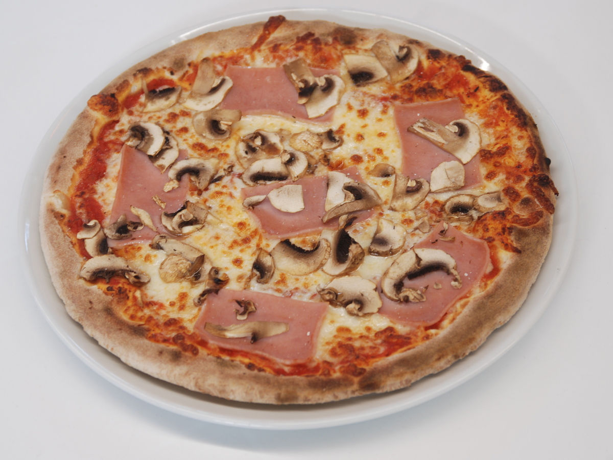 Pizza Prosciutto Fungi Order Delivery Pizza Prosciutto Fungi in