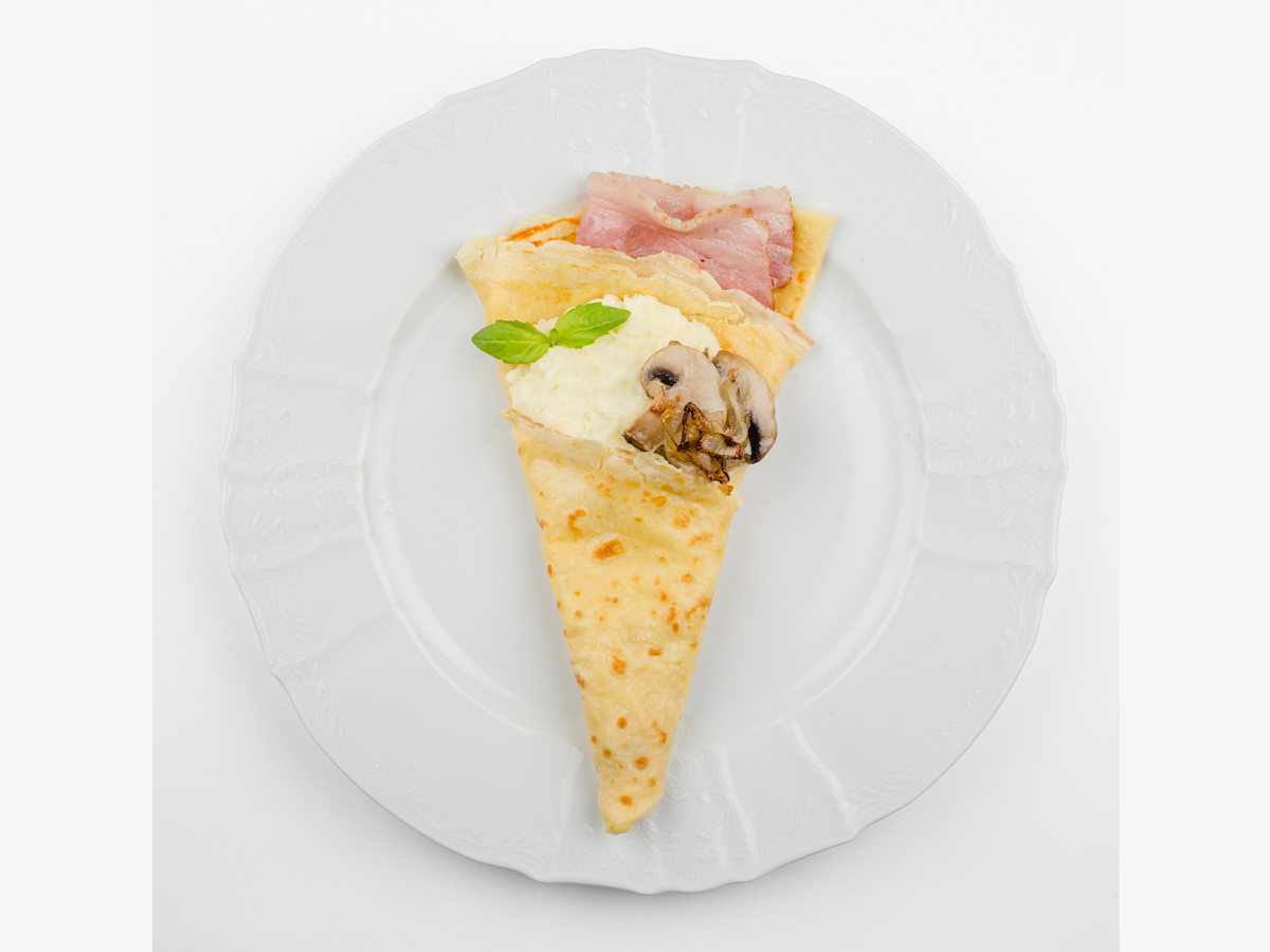 Pancakes With Bacon Mashed Potatoes And Mushrooms Order Delivery Pancakes With Bacon Mashed Potatoes And Mushrooms In Chisinau Straus