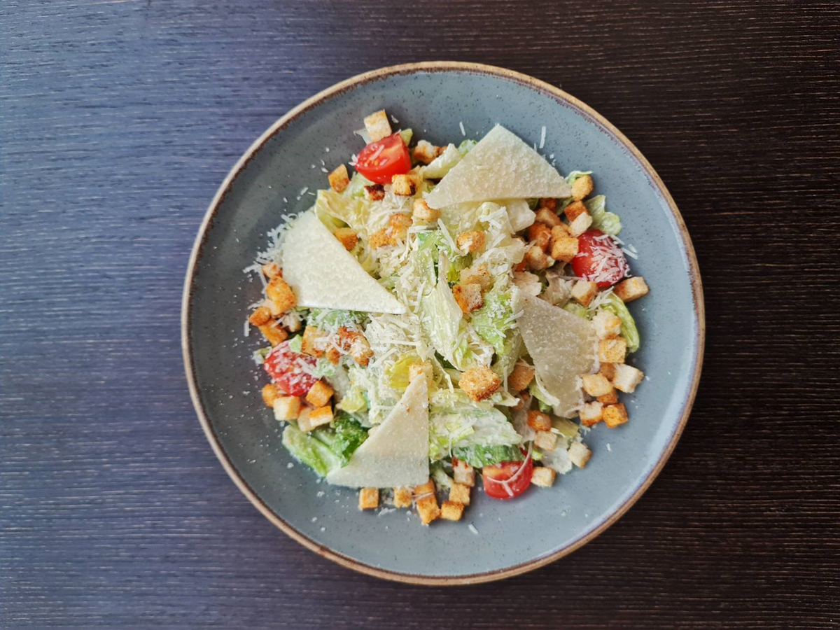 Caesar salad Order Delivery Caesar salad in Chisinau STRAUS