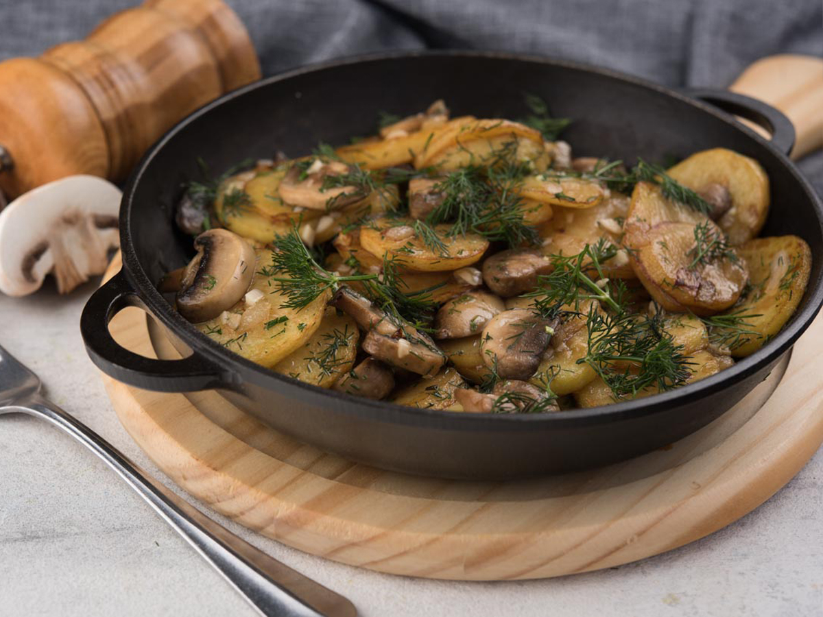 Fried Potatoes With Mushrooms Order Delivery Fried Potatoes With Mushrooms In Chisinau Straus