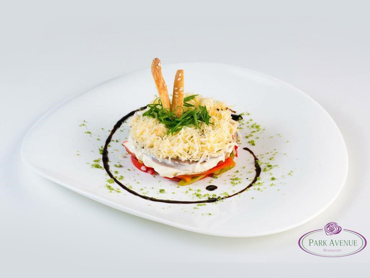 Салат с говяжьим языком и огурцами Доставка из Park