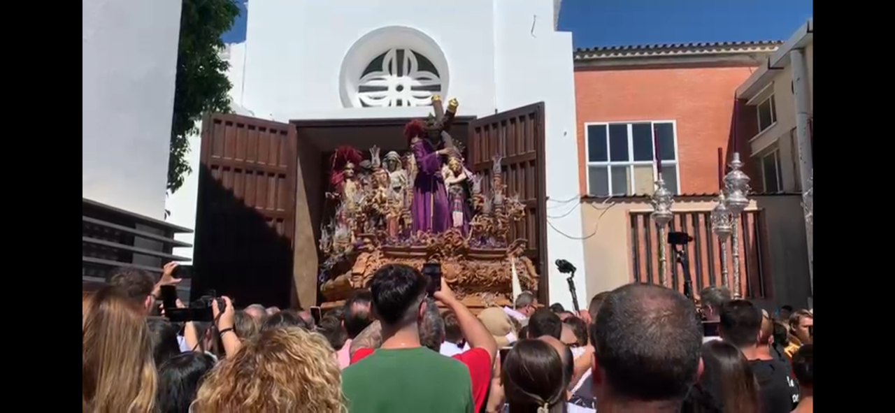 La Entrega consolida su gesta cofradiera en Jerez
