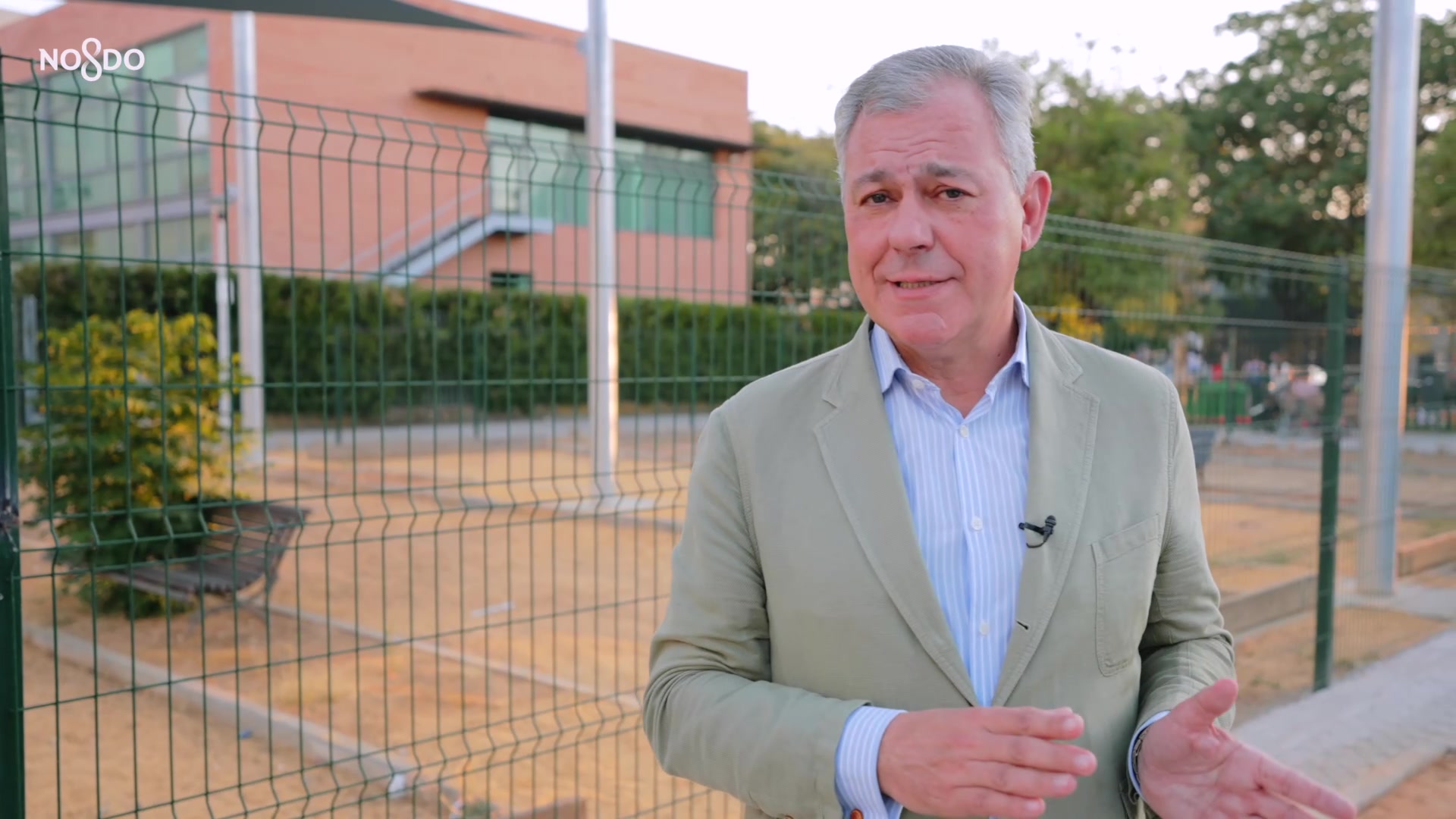 Transforman un parque infantil 