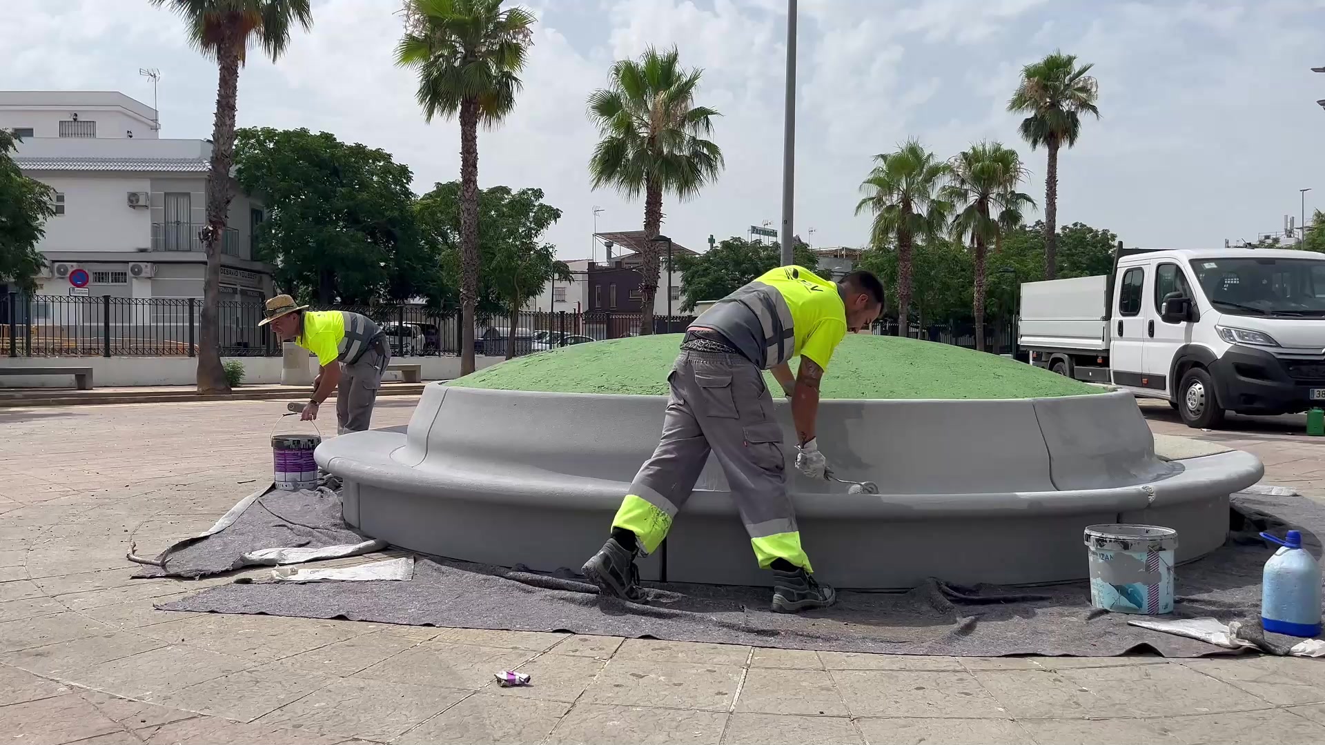 Más sombra y mejor mobiliario urbano en el Parque Canal de los Presos
