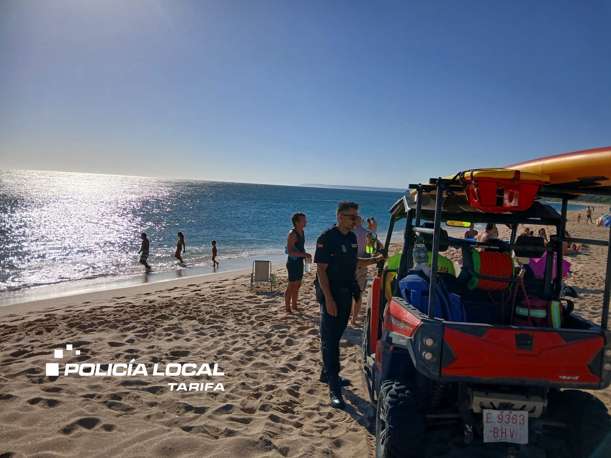 Rescatados un kitesurfista y el conductor de una moto de agua en Atlanterra
