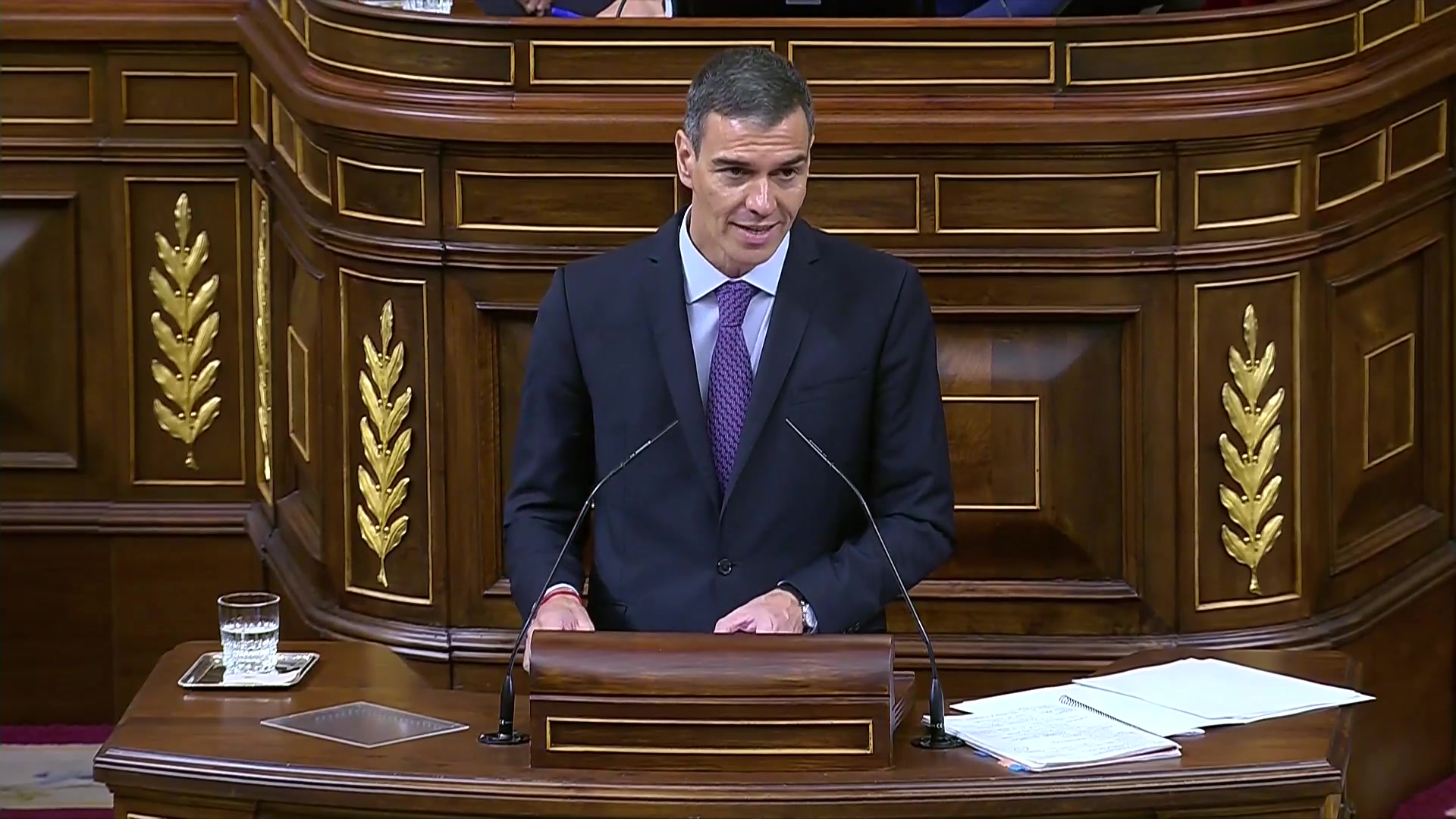 Pedro Sánchez considera que su Gobierno es el más limpio, junto al de Zapatero