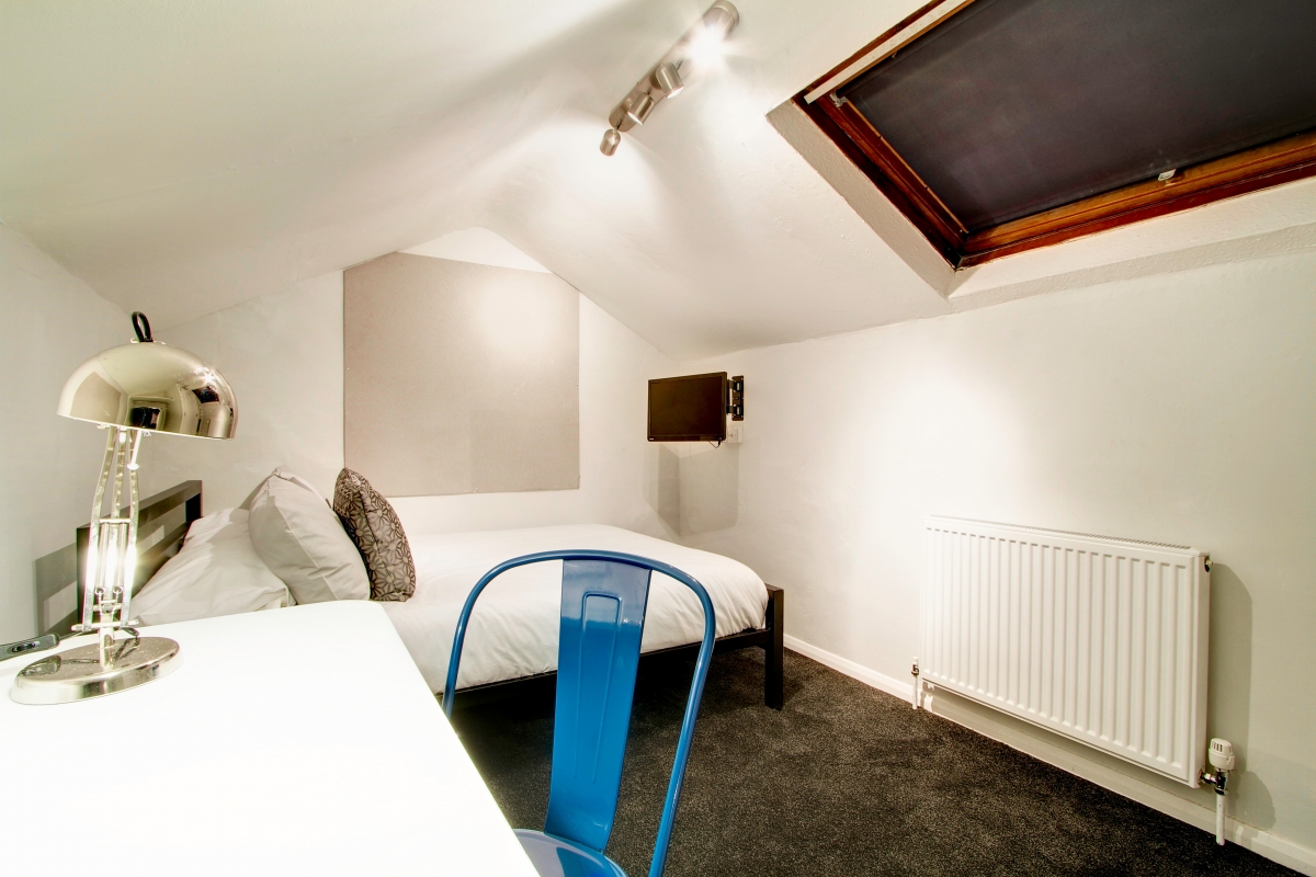 139 Hyde Park Road 6 Bedroom Student House Leeds Student Cribs