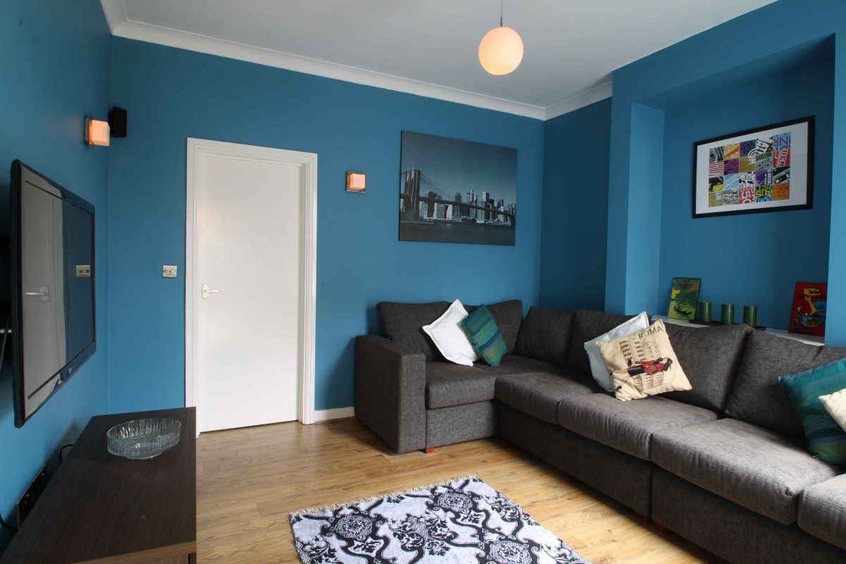 Living Room Nottingham 42 johnson road | 5 bedroom nottingham student house | student cribs Living Room Nottingham 42 johnson road | 5 bedroom nottingham student house | student cribs