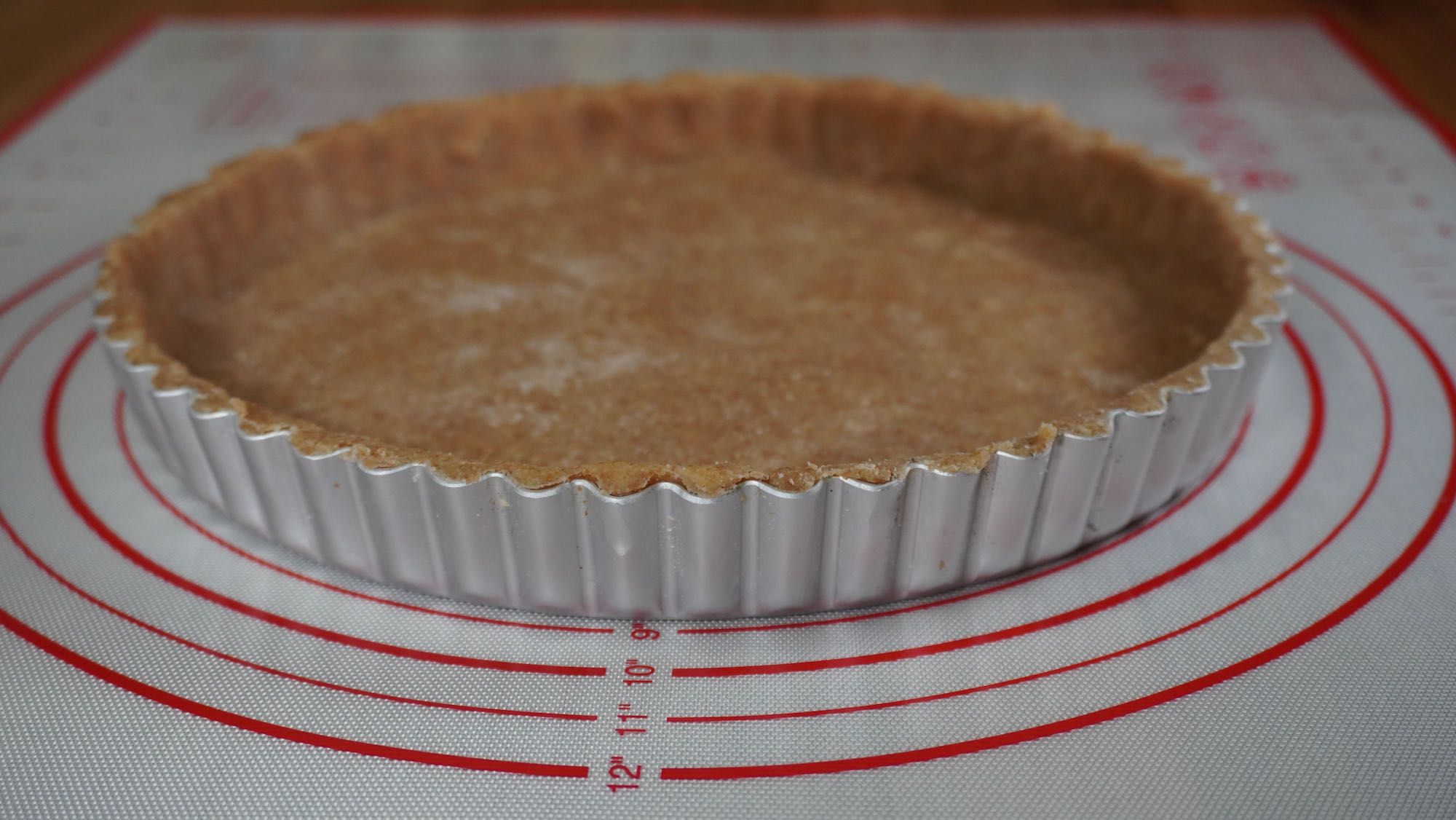 How to Make a Pie Crust with Spelt (shortcrust pastry shell from scratch)