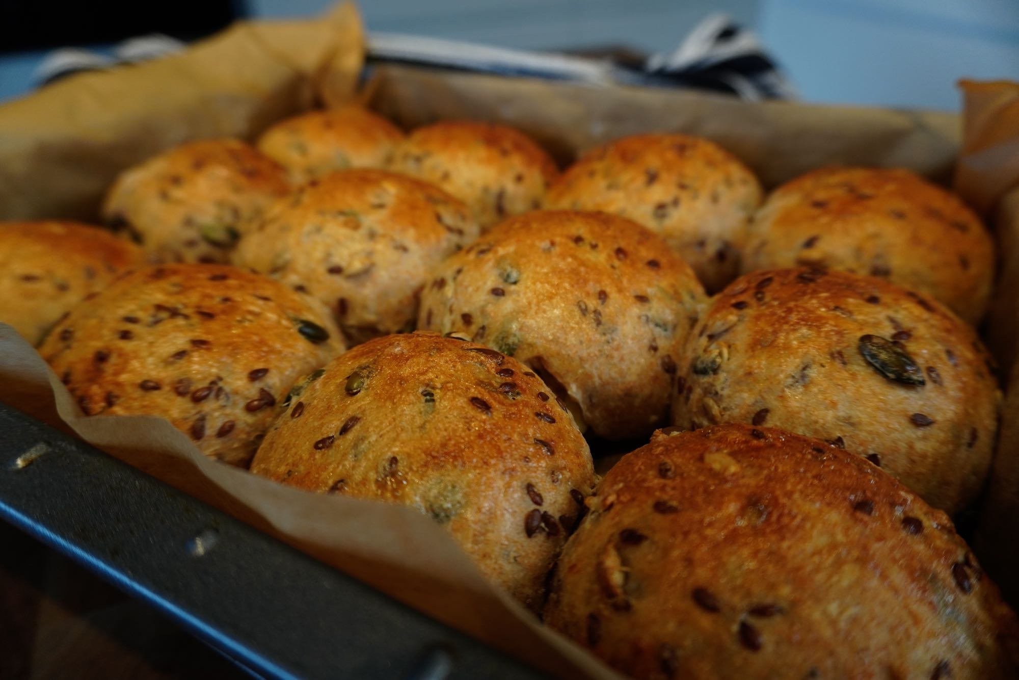 Soft Spelt Seed Buns: no dairy