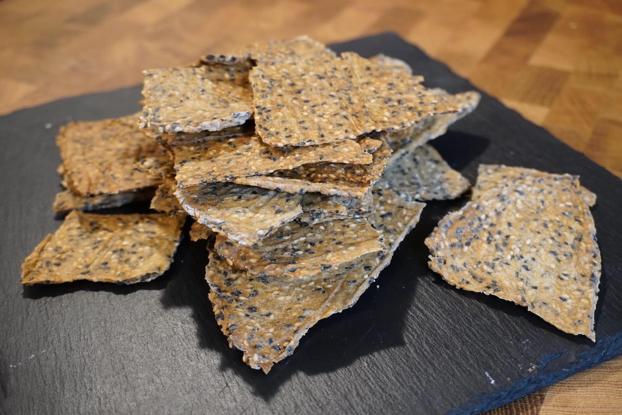 Crispy Spelt Sesame Crackers – Easy Homemade Recipe