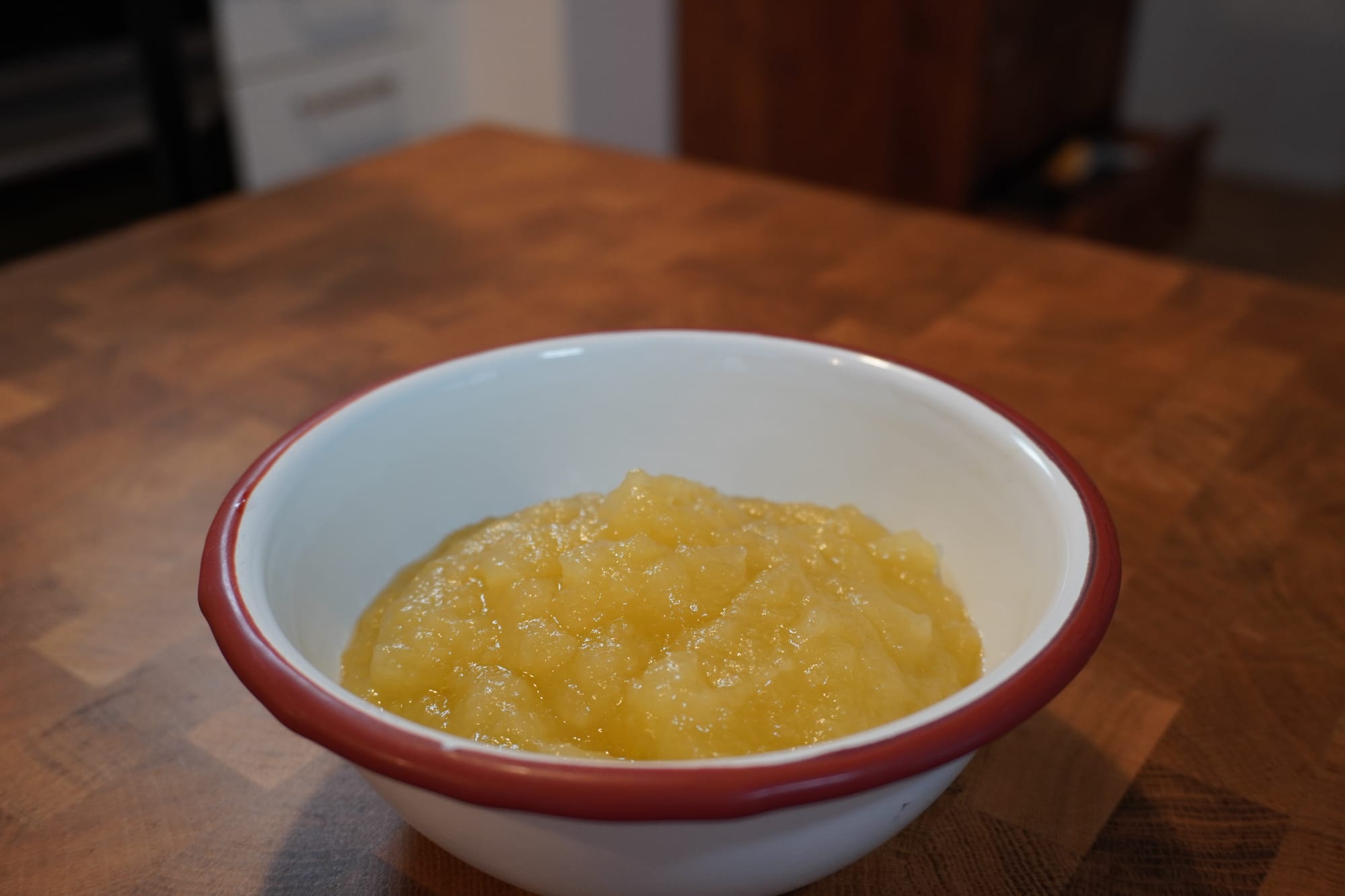 Healthy Homemade Applesauce | No Sugar Added