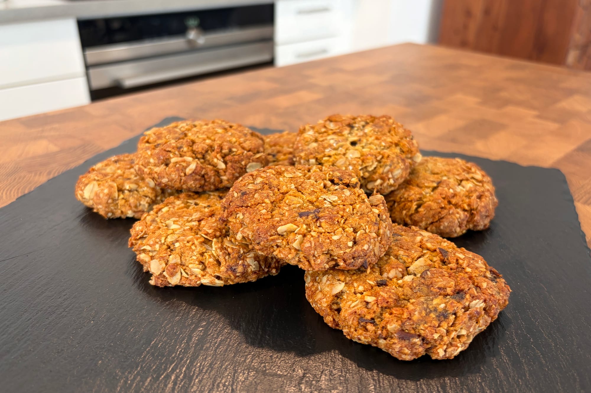 Date Anzac Biscuits with Spelt Flour