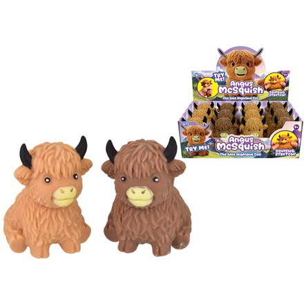 SQUEEZY SITTING HIGHLAND COW