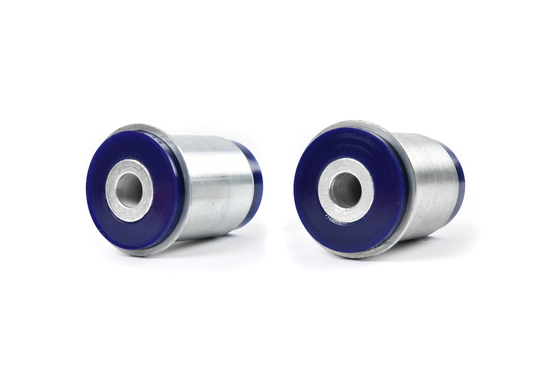 Replacement front lower control arm bushes for the Land Rover Discovery