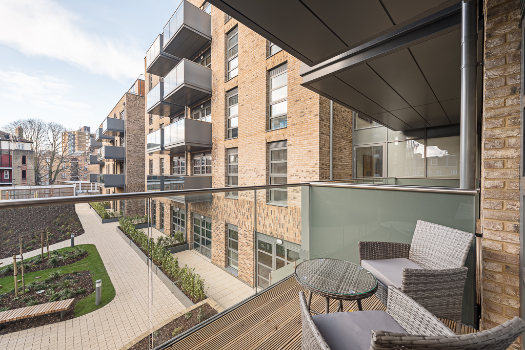 2 bedroom new apartment alwen court 6 pages walk bermondey