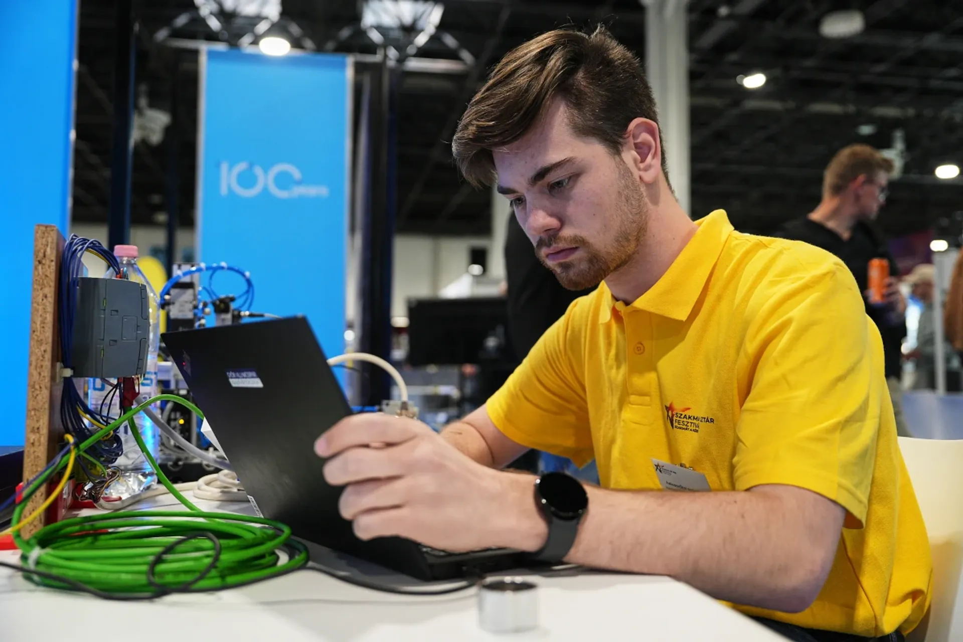 Automatikai technikus - Autóipar szakmairány