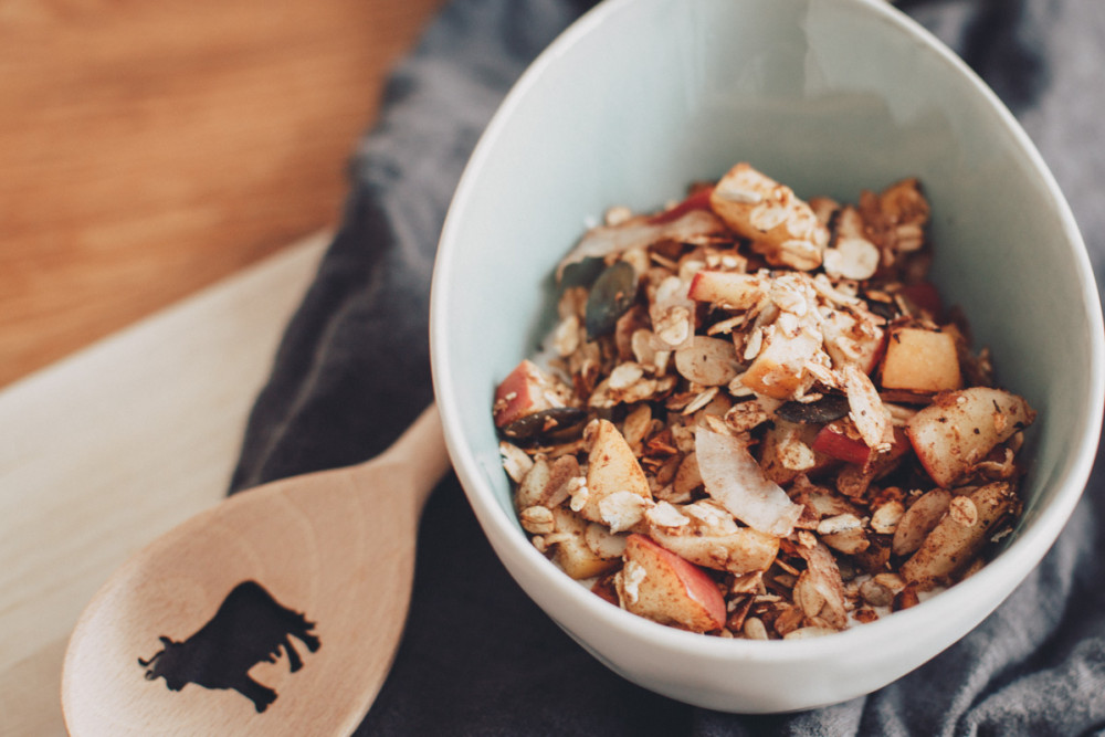 Buntes Wintermüsli aus der Pfanne