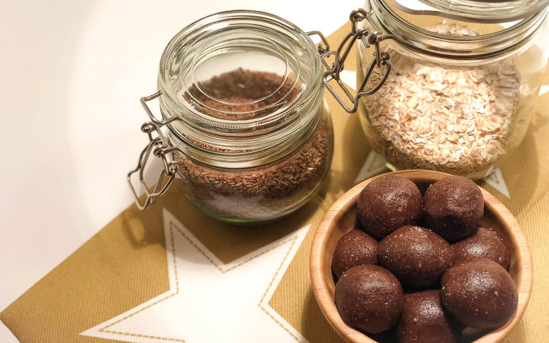 Healthy Christmas Treats: weihnachtliche Energy-Balls