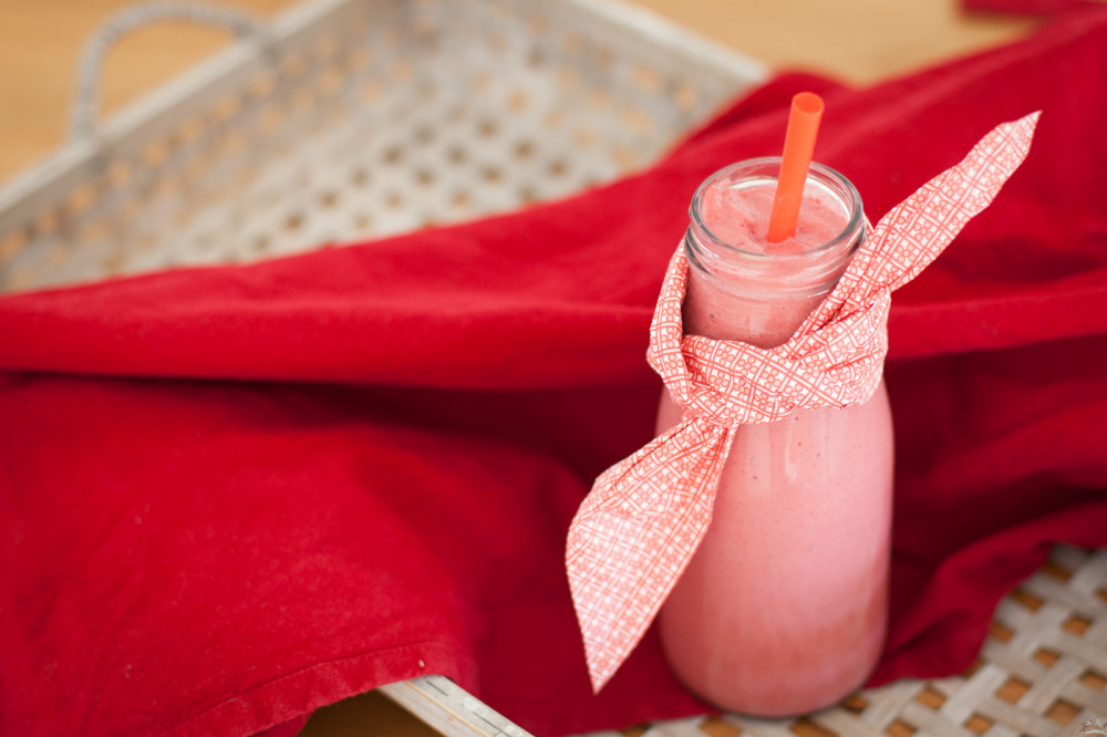 Pflaume trifft Rote Beete: unser neuer Smoothie-Liebling