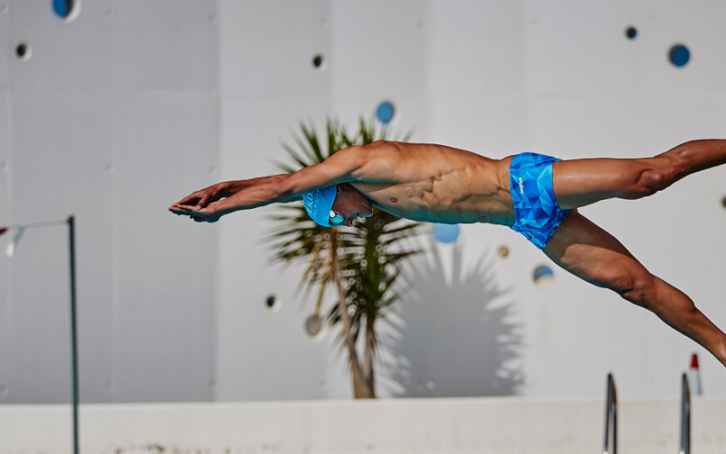 Muskulatur von Schwimmern: So trainierst du auch ohne Wasser