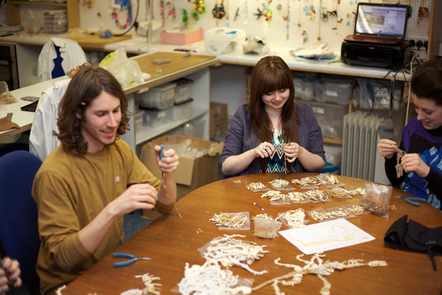 How It's Made: Tatty Devine Dinosaur GIANT Necklace