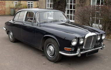 Daimler Sovereign 420 Daimler Sovereign 420