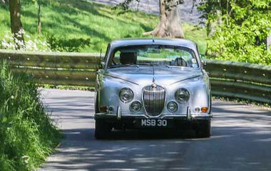 Stype Saloon Model Jec Stype Saloon Model Jec