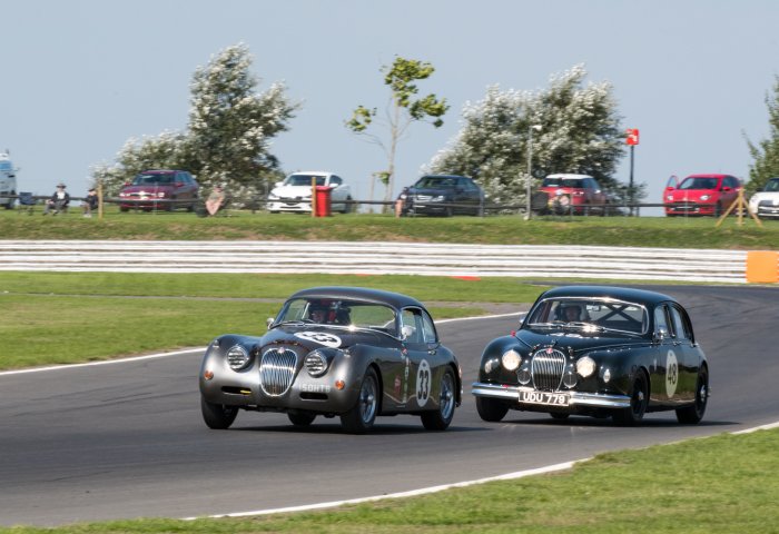 Paul Kennelly Wins The Xk Race Tom Robinson Winner Of The Hawthorn Trophy Paul Kennelly Wins The Xk Race Tom Robinson Winner Of The Hawthorn Trophy