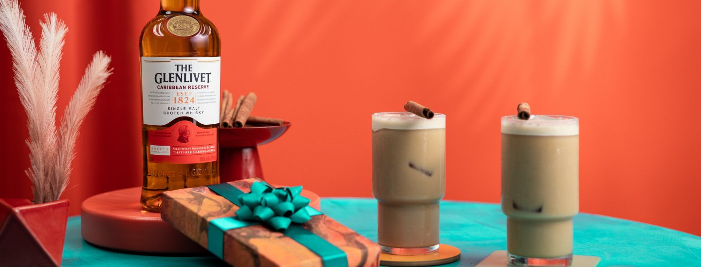 Celebración Cocktail Celebración Cocktails with a Caribbean Reserve bottle