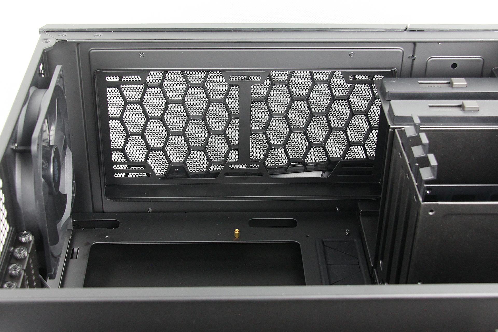 IMG_9432_coolermaster_mastercase_pro_5_case_review_exterior_interior.jpg