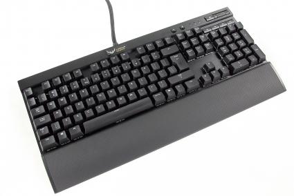 IMG 8749_corsair_k70_keyboard_review