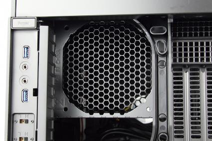 IMG 8990 silverstone fortress ft05 case review raven rv05