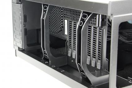 IMG 8986 silverstone fortress ft05 case review raven rv05