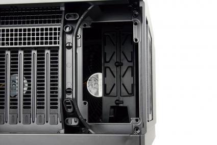 IMG 8987 silverstone fortress ft05 case review raven rv05