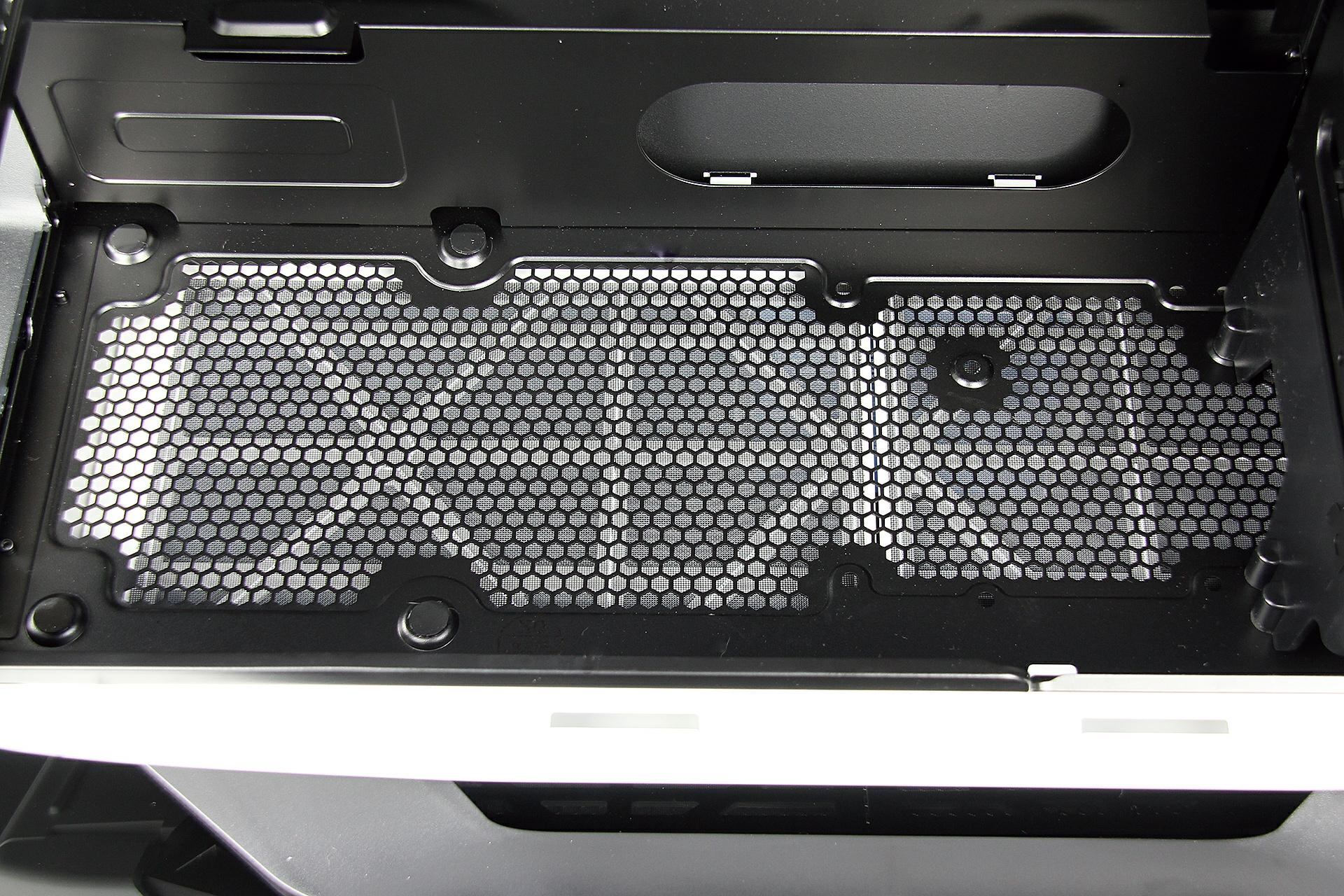 IMG 9298 corsair graphite 780t case review