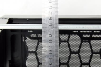 IMG 9615 phanteks enthoo mini Xl case review