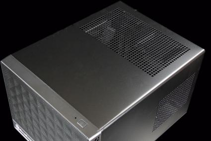 IMG 9933 silverstone sugo series sg13q sq13b case mini Itx review