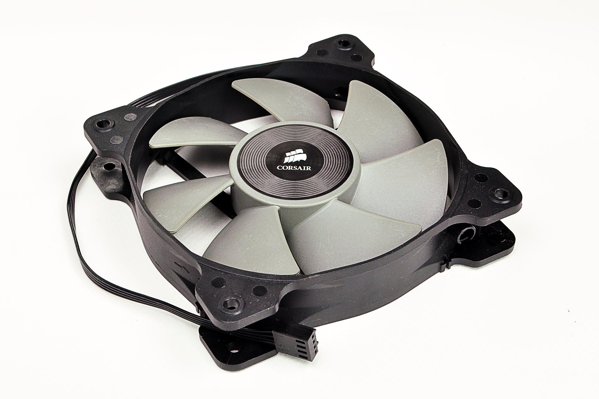 FanClosupS3 4 Corsair H80i GT AIO CPU Cooler Review 0309