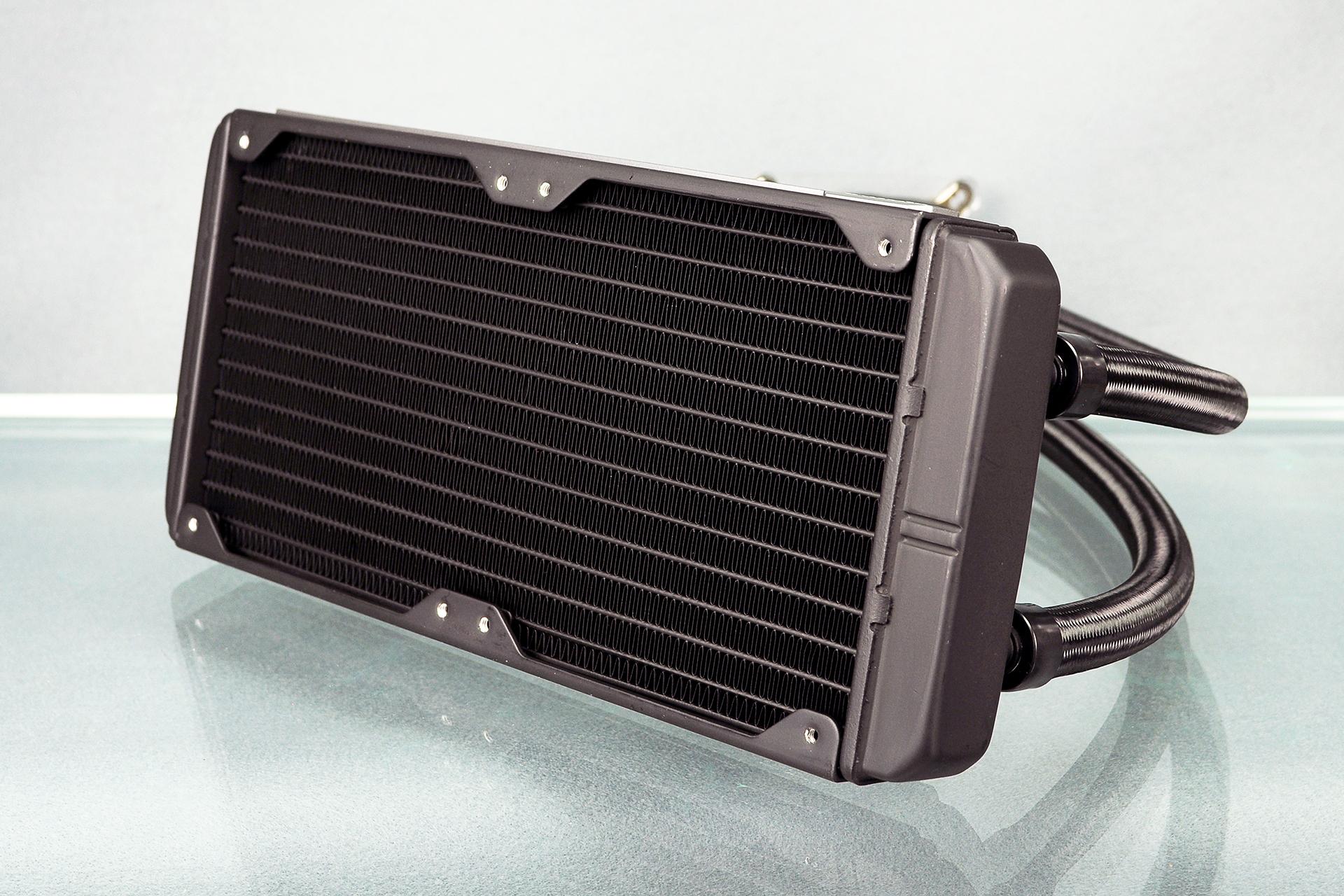 0825 Rad EndTank 3 4 02 Corsair H100i GTX AIO CPU Cooler Review