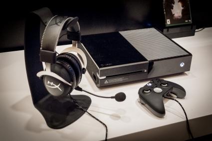 Ces 2016 newegg hyperx cloudx xbox One