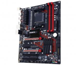 GA-990X-Gaming SLI 3.jpg