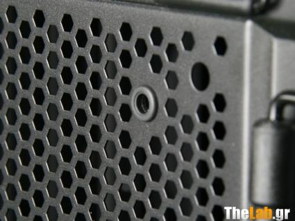 Corsair_C70_Vengeance_Military_case_review_image031.jpg