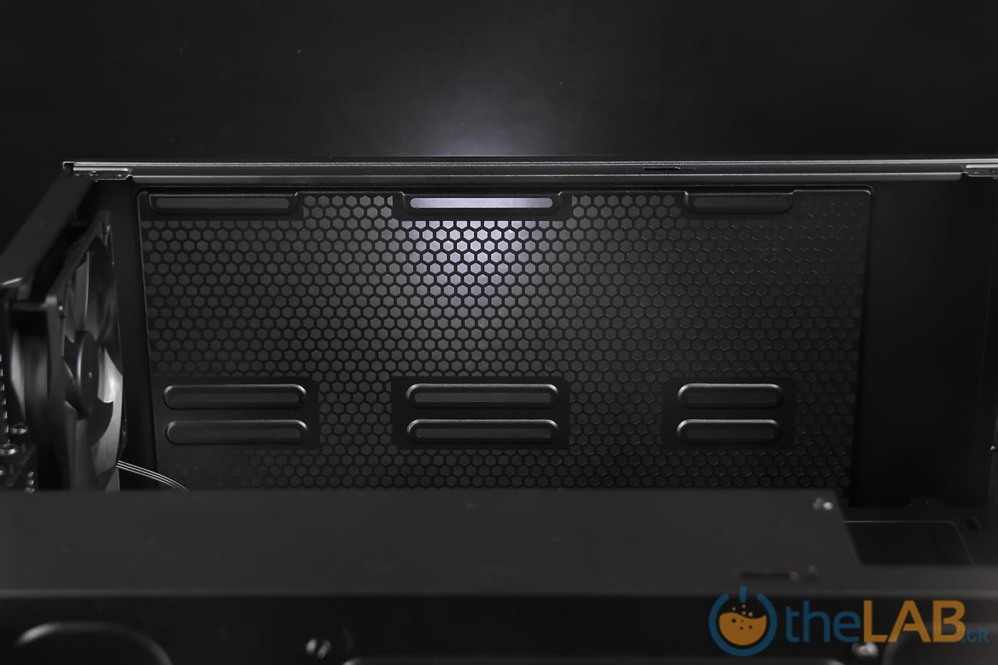corsair_carbide_270r_interior_case_review_image008.jpg