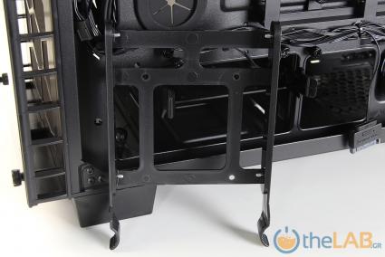 corsair_crystal_series_460x_rgb_compact_atx_mid_tower_case_review_interior_exterior_image042.jpg