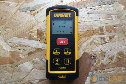 dewalt_dw03050_laser_distance_measurer_50m_165'_image011.jpg